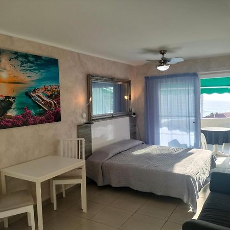 Monolocale Las Flores Playa Feñabe المظهر الخارجي الصورة