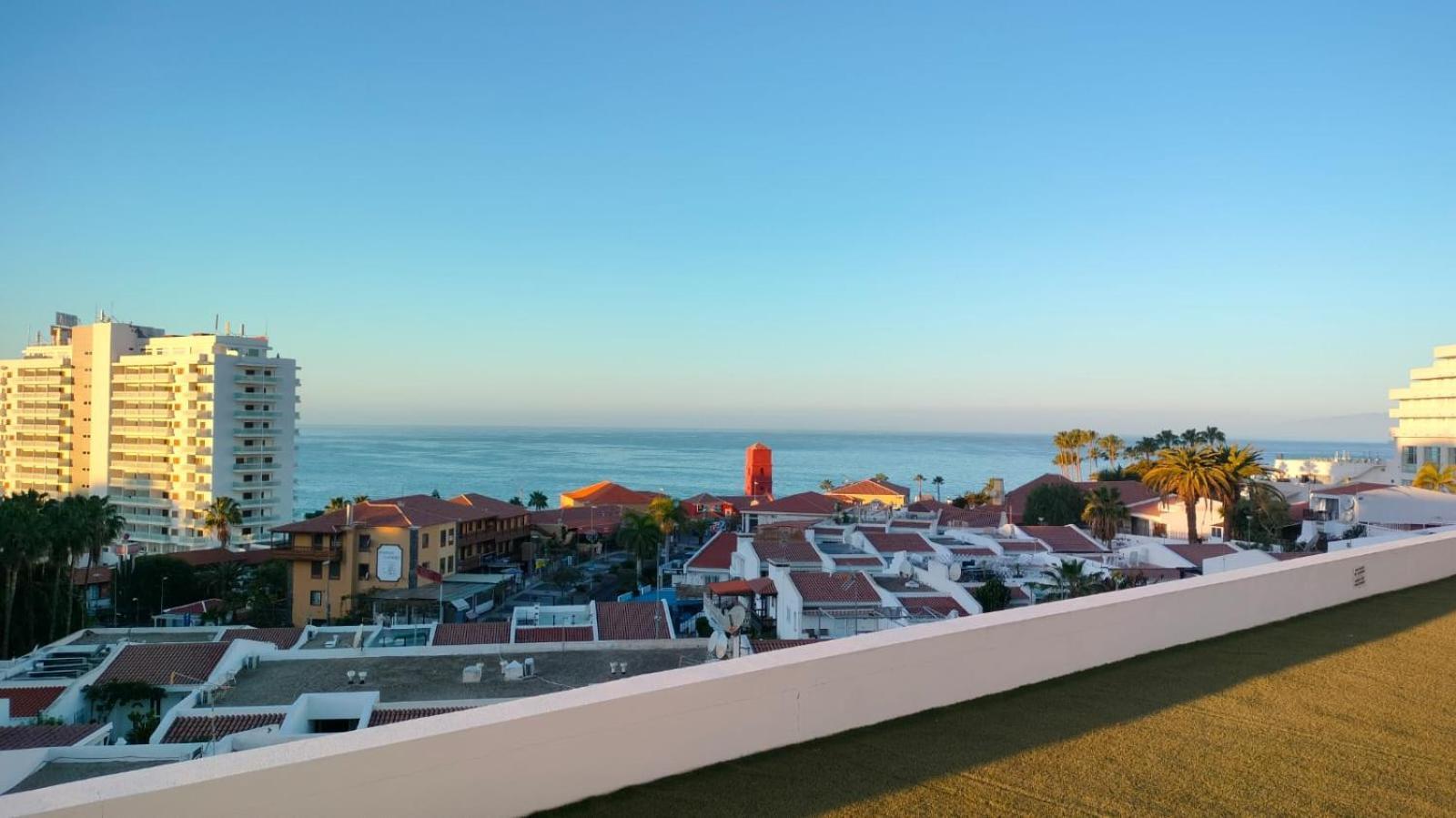 Monolocale Las Flores Playa Feñabe المظهر الخارجي الصورة