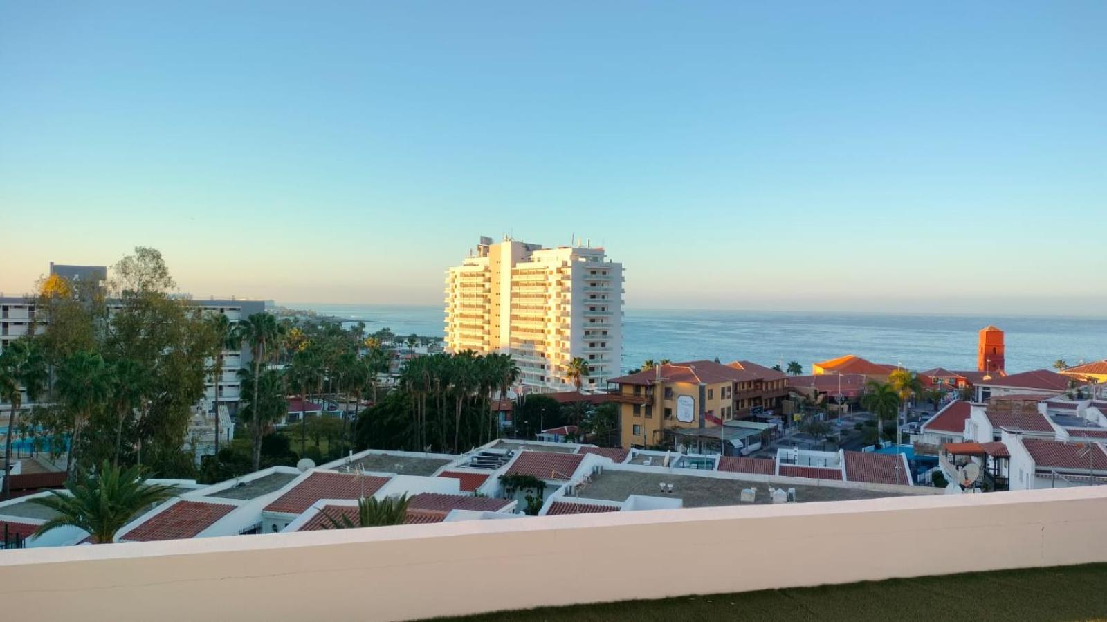 Monolocale Las Flores Playa Feñabe المظهر الخارجي الصورة